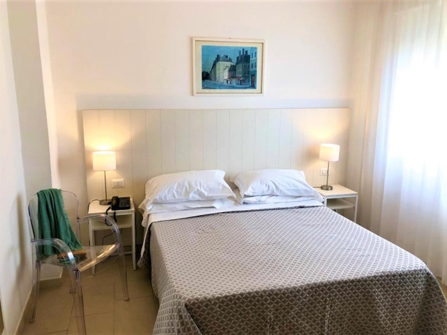 Hotel Villa Eleonora Scauri  Exterior photo