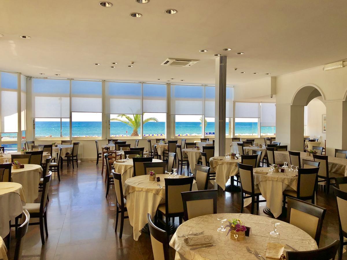 Hotel Villa Eleonora Scauri  Exterior photo